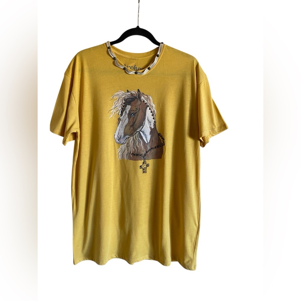 Women’s Arohoe Horse Beaded Cross Sparkly Studded Leather Western T-Shirt Large